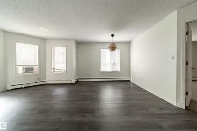 Interior photo 3 of #302 9138 83 AV NW