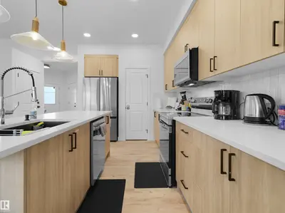 Interior photo 2 of 16252 19 AV SW