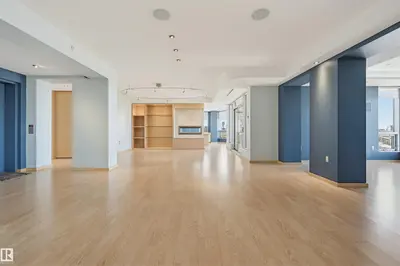 Interior photo 4 of #901 10035 SASKATCHEWAN DR NW