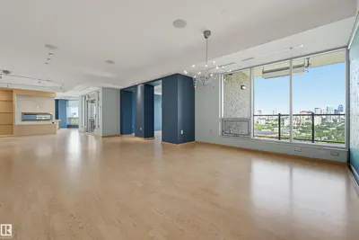 Interior photo 2 of #901 10035 SASKATCHEWAN DR NW