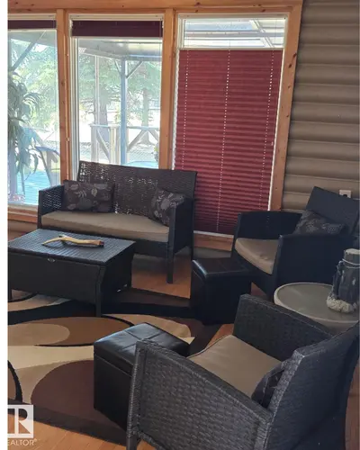 Interior photo 2 of 408 4 STREET
