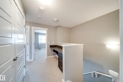 Interior photo 4 of 3112 PAISLEY RD SW