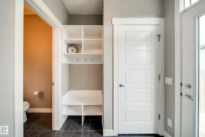 Interior photo 2 of 3112 PAISLEY RD SW