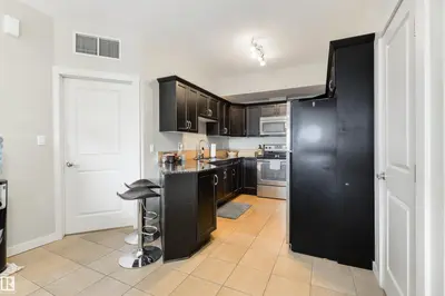 Interior photo 4 of #5 840 156 ST NW