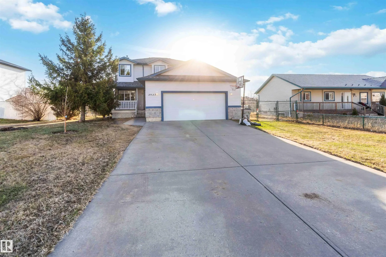 3937 51 ST, Gibbons - 5 bedroom Detached Single Family for sale