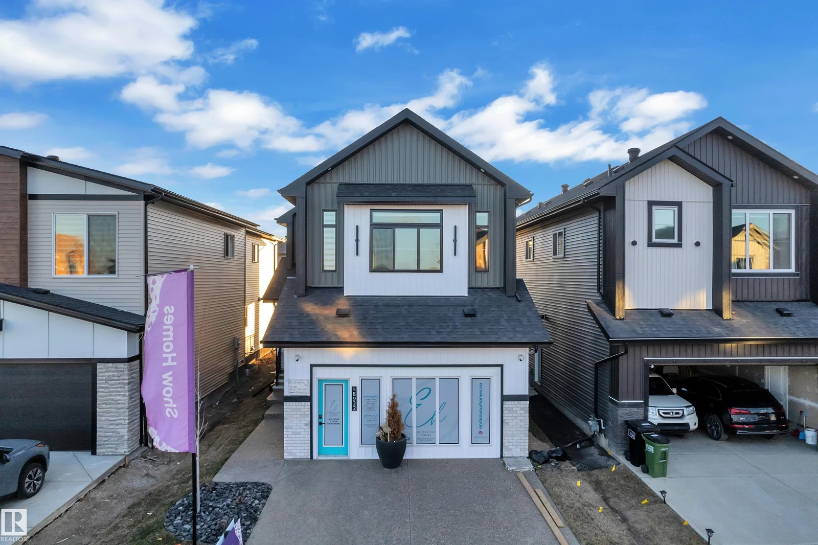 8922 Mayday WY SW, Edmonton - 5 bedroom Detached Single Family for sale