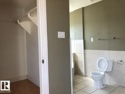 Interior photo 4 of 11507 141 AV NW