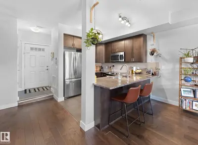 Interior photo 4 of #13 11518 76 AV NW