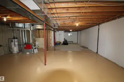 Interior photo 3 of 4834 49 Ave