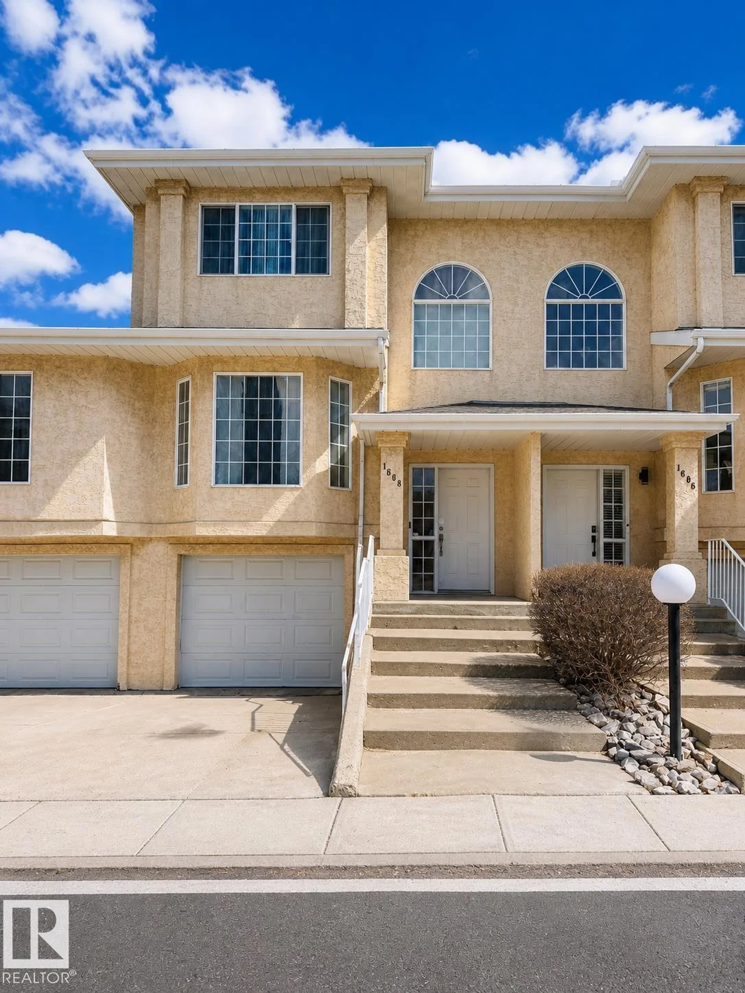 1608 JAMHA RD NW, Edmonton - 1 bedroom Townhouse for sale