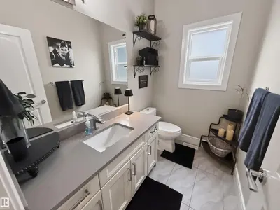 Interior photo 4 of 23 DILLWORTH CR