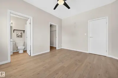Interior photo 3 of #222 4304 139 AV NW