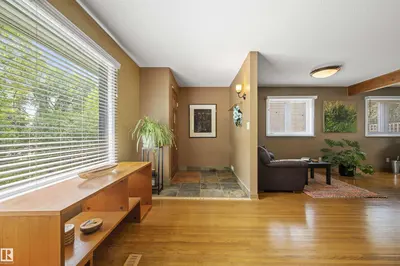 Interior photo 1 of 11622 76 AV NW