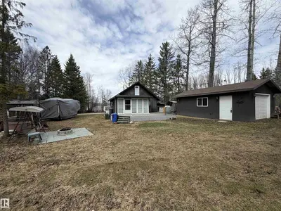 Interior photo 4 of 41 5414 TWP RD 535