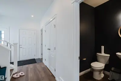 Interior photo 2 of 