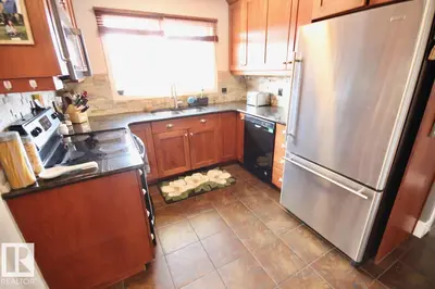 Interior photo 4 of 8607 35A AV NW