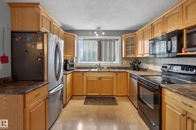 Interior photo 2 of 47 DUKE DR