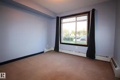 Interior photo 4 of #105 3719 Whitelaw LN NW