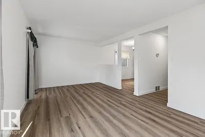 Interior photo 3 of 5510 186 ST NW