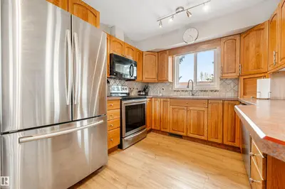 Interior photo 4 of 2437 89 ST NW NW