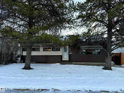 13031 115 ST NW, Edmonton - $331,000