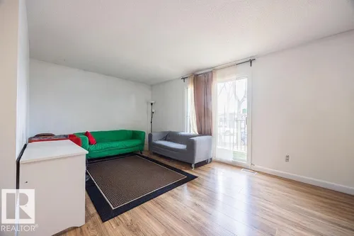 12824 123 ST NW, Edmonton - $334,900