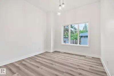 Interior photo 2 of 11032 128 ST NW