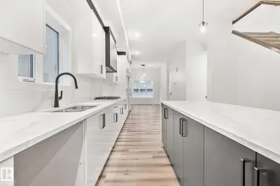 Interior photo 1 of 11032 128 ST NW