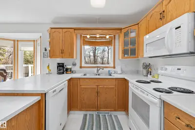 Interior photo 3 of #73 21061 WYE RD
