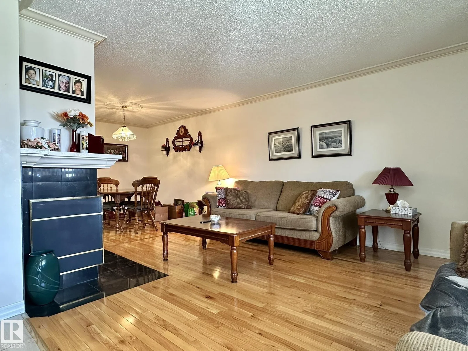 2304 151 AV NW, Edmonton - 2 bedroom Carriage for sale