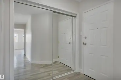 Interior photo 2 of 