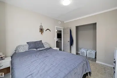 Interior photo 3 of 4908 49 AV