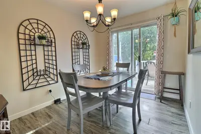 Interior photo 3 of 5315 39 AV NW