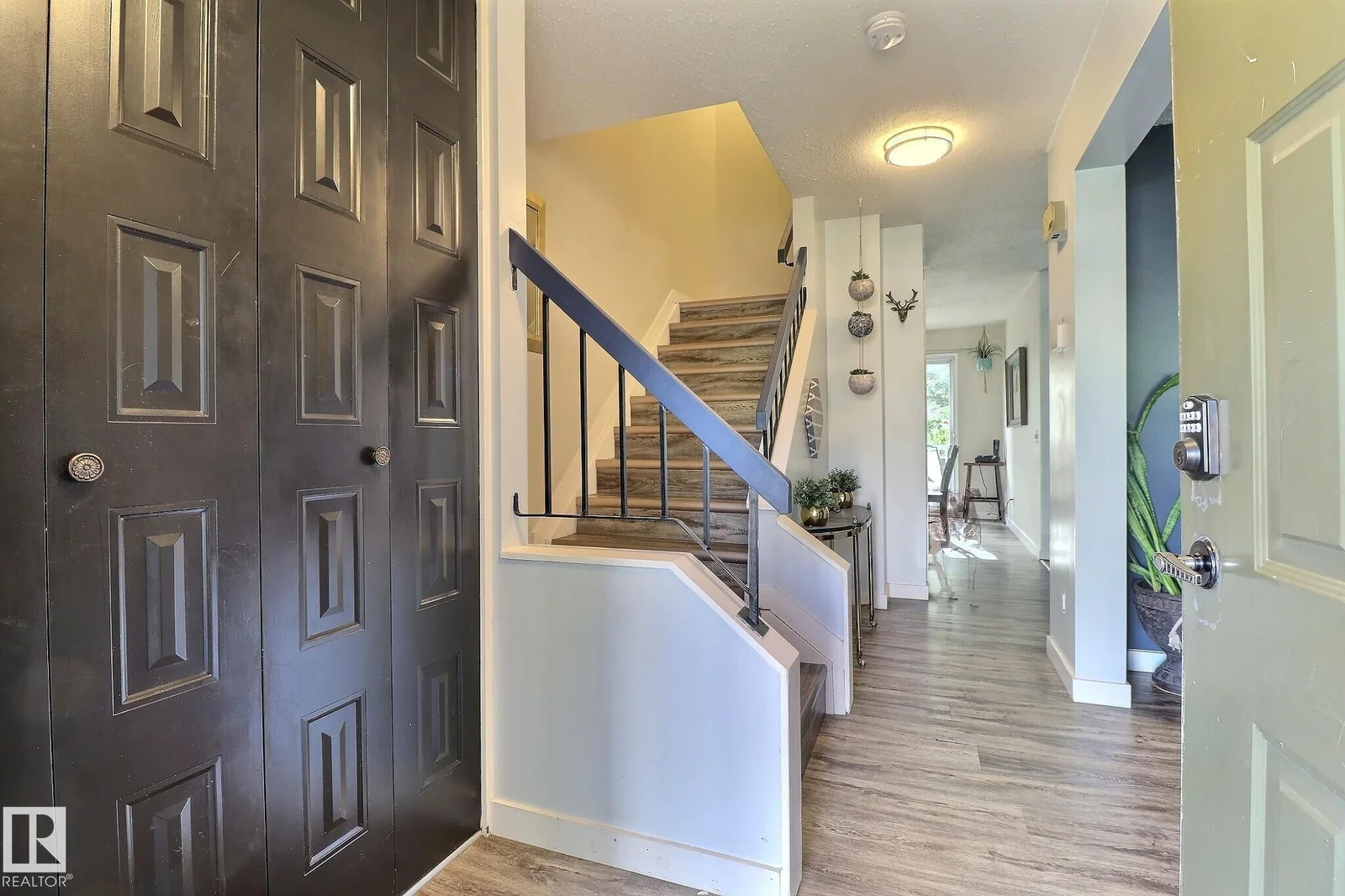 5315 39 AV NW, Edmonton - 3 bedroom Duplex for sale