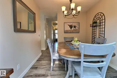 Interior photo 2 of 5315 39 AV NW