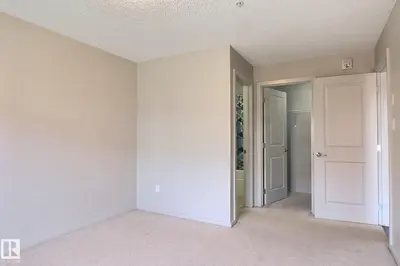 Interior photo 3 of #324 344 WINDERMERE RD NW