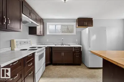 Interior photo 4 of 12725–12727 83 ST NW