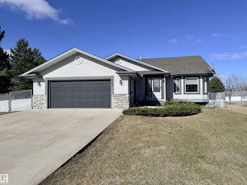 4402 60 ST, St. Paul Town - $629,900