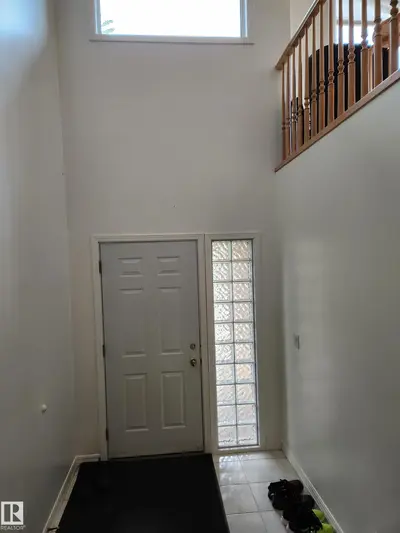 Interior photo 2 of 4317 53 ST