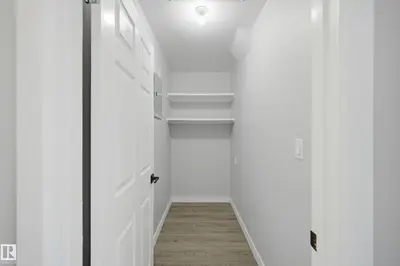 Interior photo 2 of 