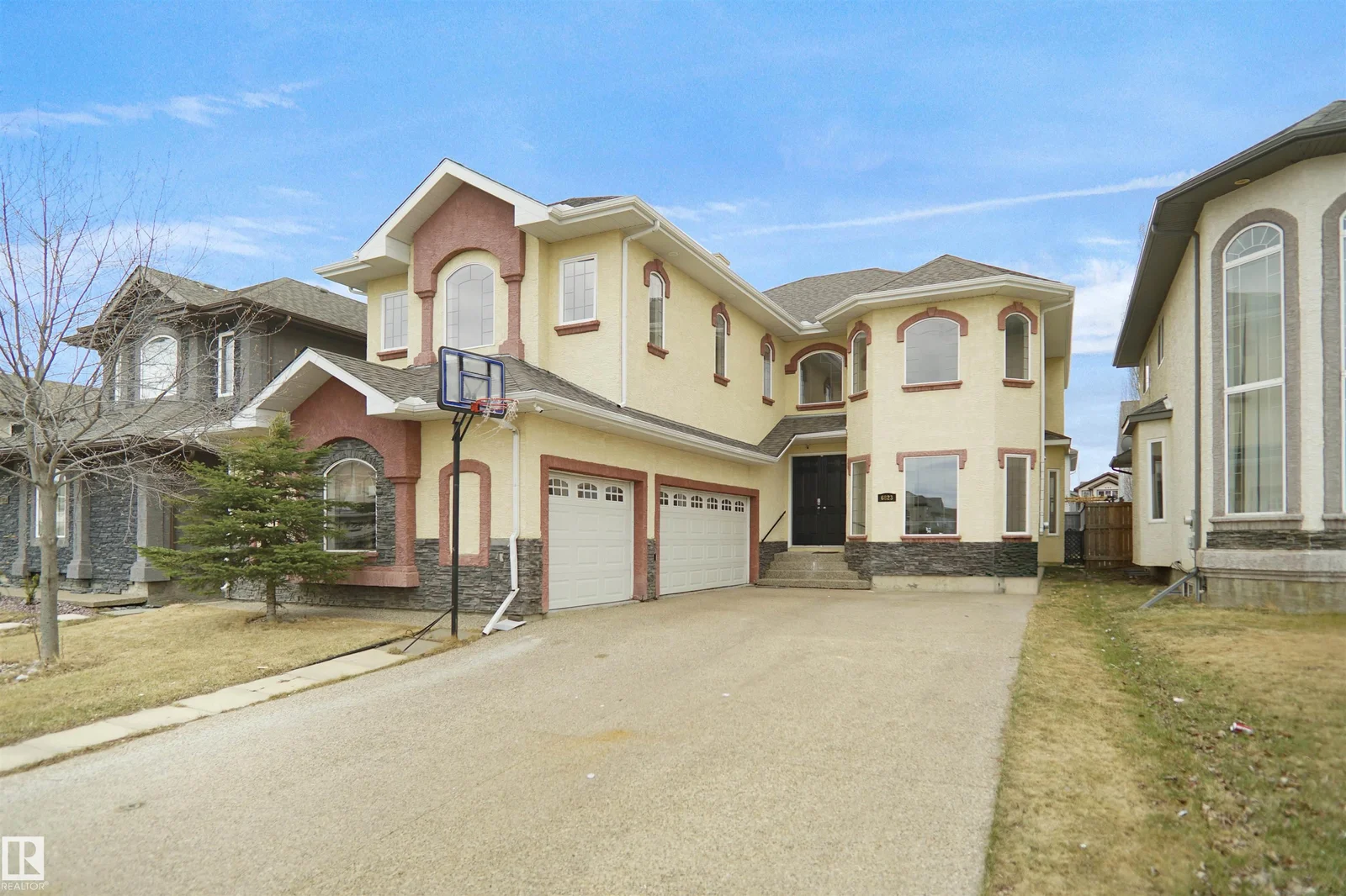 6823 18 AV SW, Edmonton - 7 bedroom Detached Single Family for sale