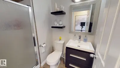 Interior photo 4 of 325 CUTTS CO NW