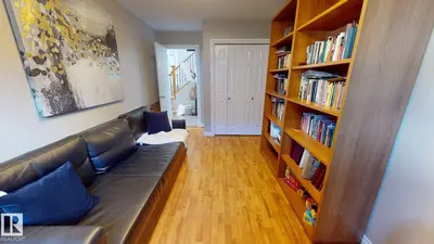 Interior photo 3 of 325 CUTTS CO NW