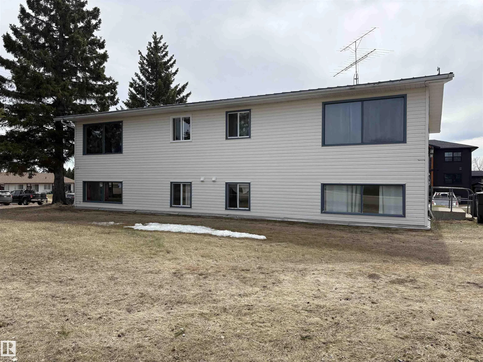 5121 54 ST, Elk Point - 1 bedroom Quadruplex for sale