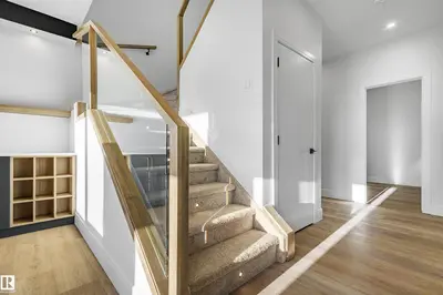 Interior photo 4 of 372 Creekside Green