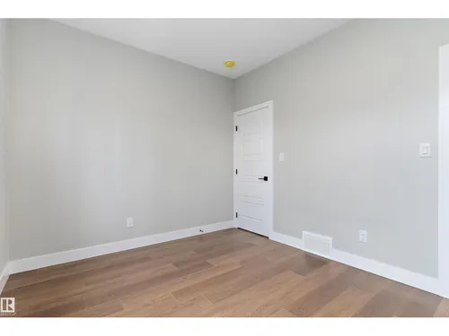 5020 50 ST, Calmar - $559,900