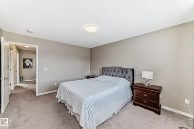Interior photo 2 of 5147 CRABAPPLE LINK LI SW