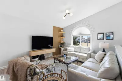 Interior photo 2 of 4328 48A Ave