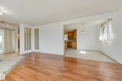 Interior photo 3 of 2 NOOTKA RD