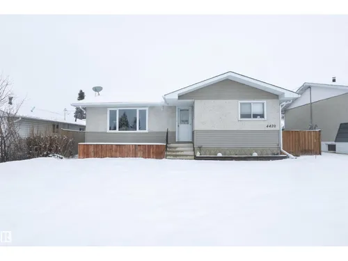 4420 56 AV, Barrhead - $239,900